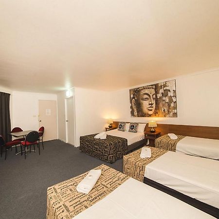 Hampton Villa Motel Rockhampton Exterior foto