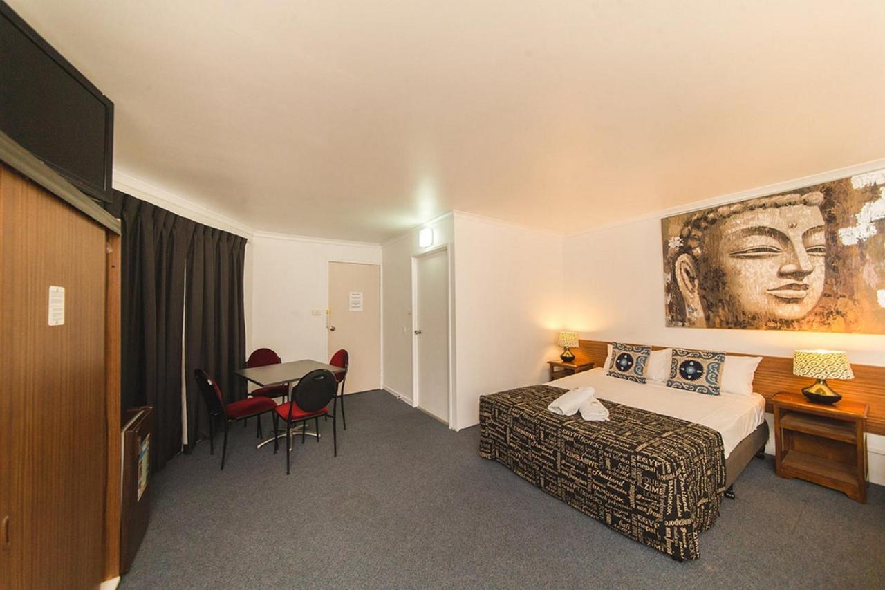 Hampton Villa Motel Rockhampton Exterior foto